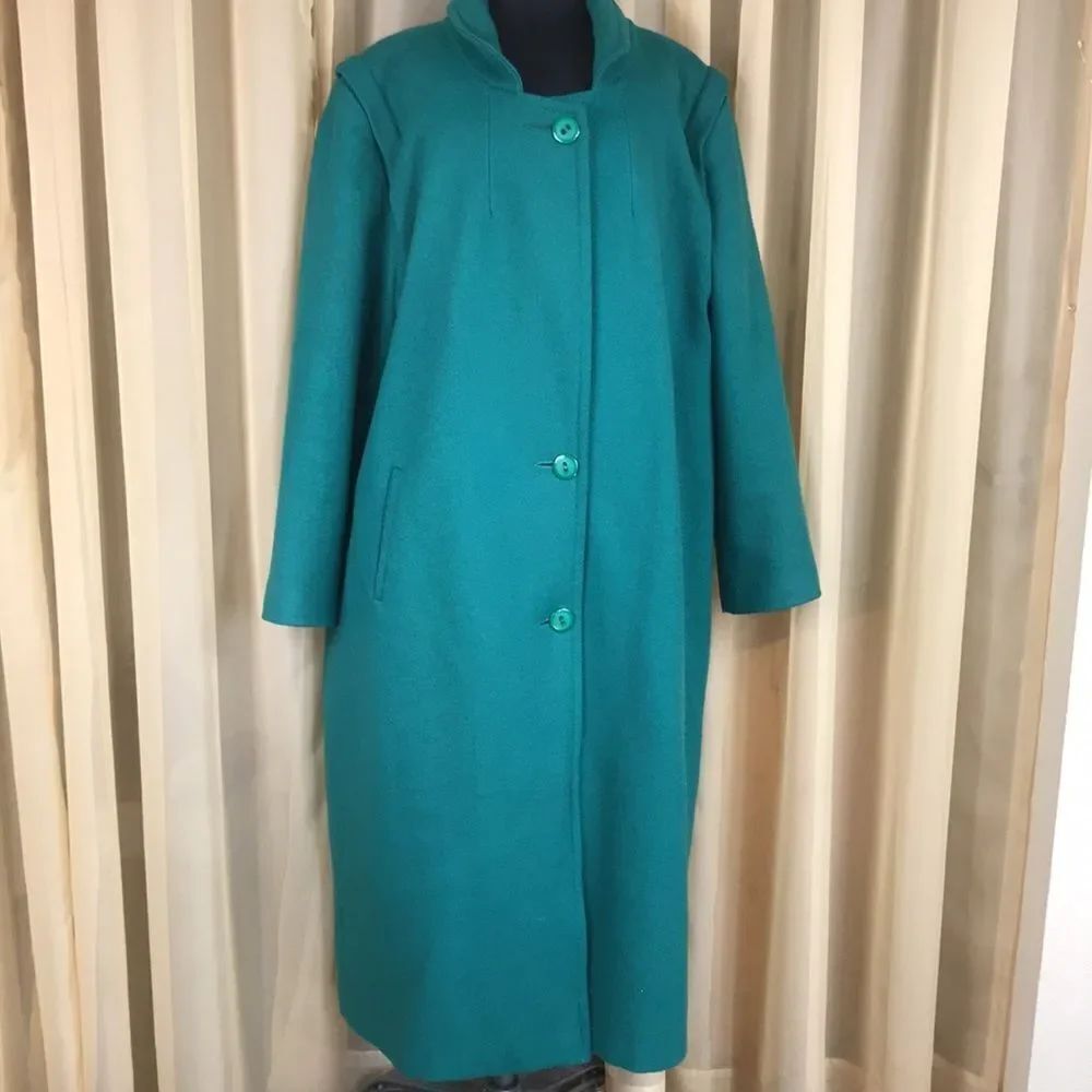 VTG, KOMITOR MADE IN AMERICA 80%WOOL 20%NYLON WOMEN COAT JACKET SIZE 18W